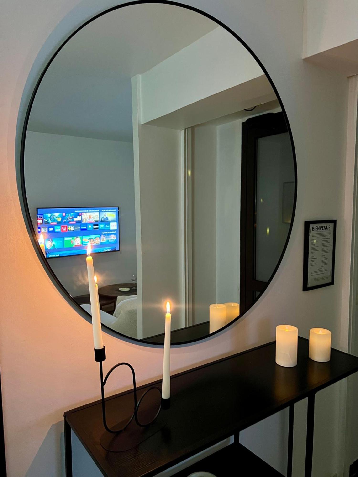 Vedène Dima Suite Jacuzzi Privatif מראה חיצוני תמונה