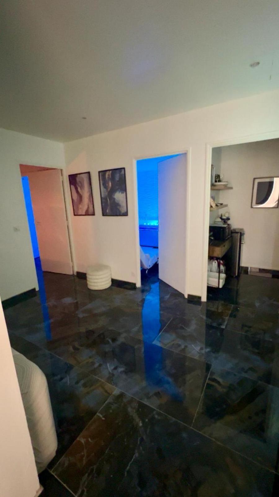 Vedène Dima Suite Jacuzzi Privatif מראה חיצוני תמונה